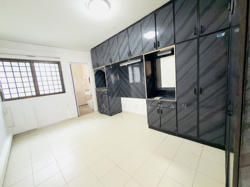 393 Yishun Avenue 6 HDB Flat For Sale at S$ 555,888 | PropertyGuru Singapore - Bedroom