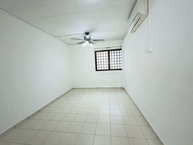 393 Yishun Avenue 6 HDB Flat For Sale at S$ 555,888 | PropertyGuru Singapore - Interior