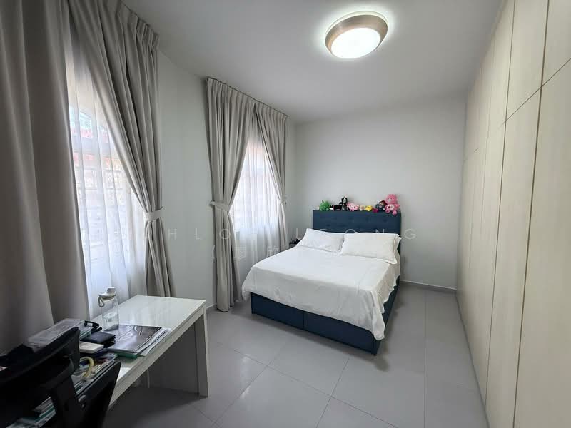 Fengli Gardens Corner Terrace For Sale at S$ 5,100,000 | PropertyGuru Singapore - Bedroom