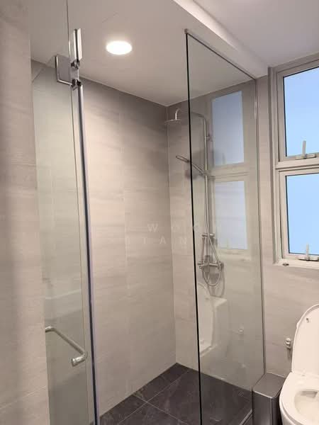 Visioncrest Condominium For Sale at S$ 1,838,000 | PropertyGuru Singapore - Bathroom