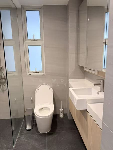 Visioncrest Condominium For Sale at S$ 1,838,000 | PropertyGuru Singapore - Bathroom