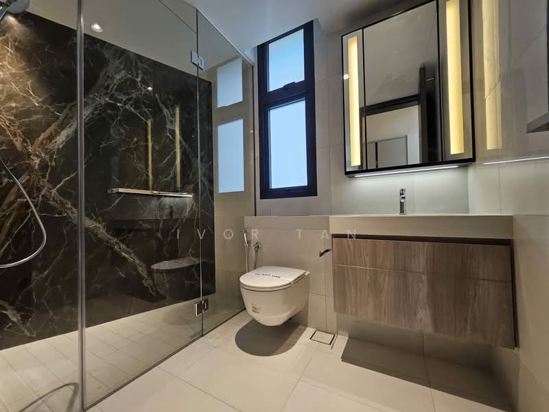 Villas @ Greenbank Park Semi-Detached House For Sale at S$ 10,000,000 | PropertyGuru Singapore - Bathroom