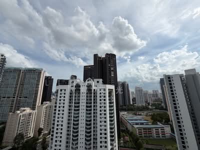 For Sale - La Crystal