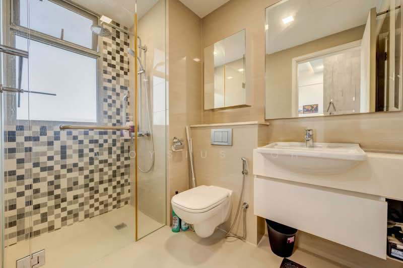 Sea Esta Condominium For Sale at S$ 2,030,000 | PropertyGuru Singapore - Bathroom