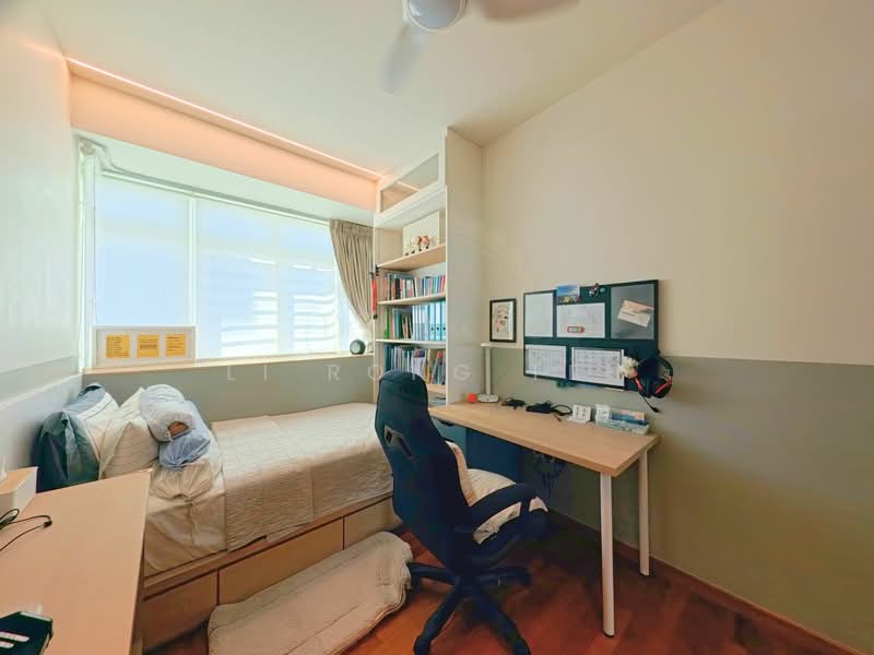 Costa Del Sol, 72 Bayshore Road, 4 Bedrooms, 1,475 sqft, Condominium For Sale, by Li Rong Teh, 500071684 - Bedroom - PropertyGuru.com.sg