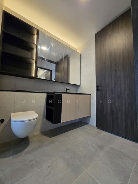 Jervois Mansion, 4 Jervois Close, 2 Bedrooms, 646 sqft, Condominium For Rent, by Anthony Yeo, 500071692 - Bath Rm - PropertyGuru.com.sg