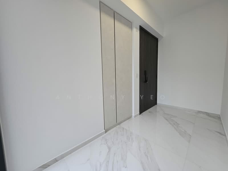 Jervois Mansion, 4 Jervois Close, 2 Bedrooms, 646 sqft, Condominium For Rent, by Anthony Yeo, 500071692 - Spacious Passageway - PropertyGuru.com.sg
