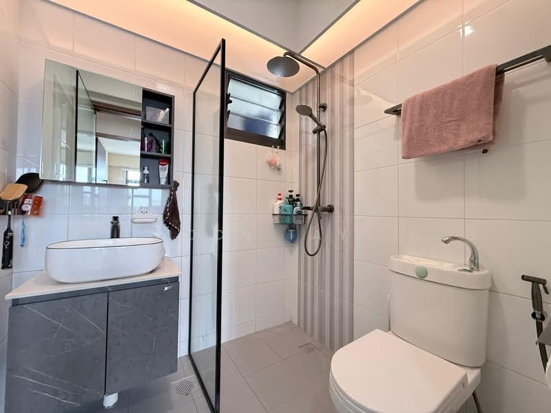 464B Clementi Avenue 1, 464B Clementi Avenue 1, 3 Bedrooms, 1,023 sqft, HDB Flat For Sale, by Don Tay, 500071716 - Bathroom - PropertyGuru.com.sg
