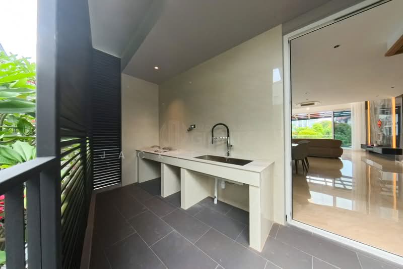 ❤️GIANT⚡️Within 1km to Tao Nan at Jalan Baiduri! Brand New Corner Terrace w Solar Panels Installed! Corner Terrace For Sale at S$ 9,200,000 | PropertyGuru Singapore - Exterior