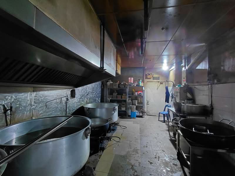 Food XChange @ Admiralty, 8A Admiralty Street, 2,799 sqft, Light Industrial (B1) For Sale, by DANNY CHAN, 500071737 - Kitchen - CommercialGuru.com.sg