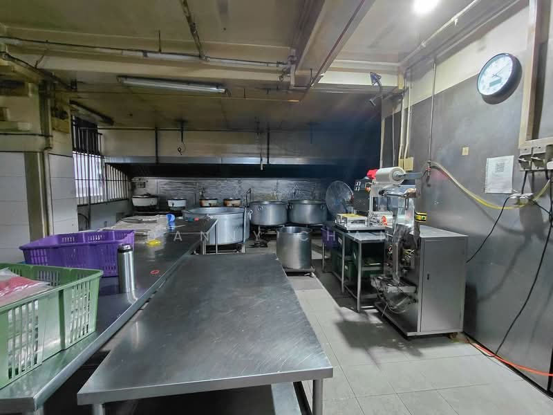 Food XChange @ Admiralty, 8A Admiralty Street, 2,799 sqft, Light Industrial (B1) For Sale, by DANNY CHAN, 500071737 - Kitchen - CommercialGuru.com.sg