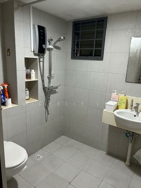 Pinnacle @ Duxton, 1 Cantonment Road, Room Rental, 180 sqft, HDB Flat For Rent, by Michelle Lee, 500071745 - Bathroom - PropertyGuru.com.sg