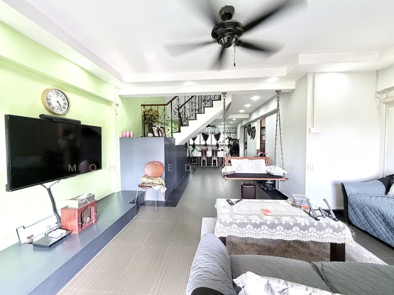 407 Jurong West Street 42 HDB Flat For Sale at S$ 725,000 | PropertyGuru Singapore - Living Room