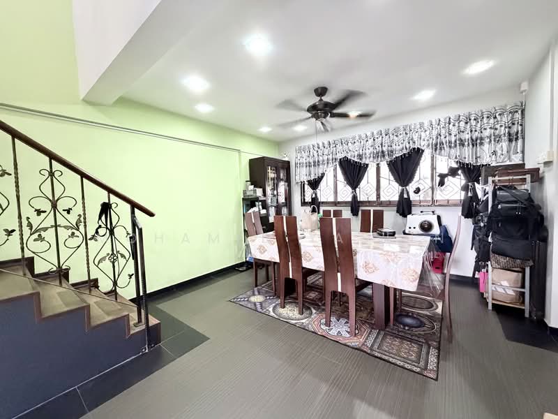 407 Jurong West Street 42 HDB Flat For Sale at S$ 725,000 | PropertyGuru Singapore