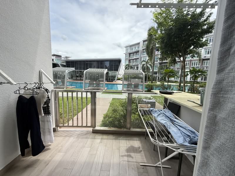 Waterfront @ Faber Apartment For Sale at S$ 1,800,000 | PropertyGuru Singapore - Balcony