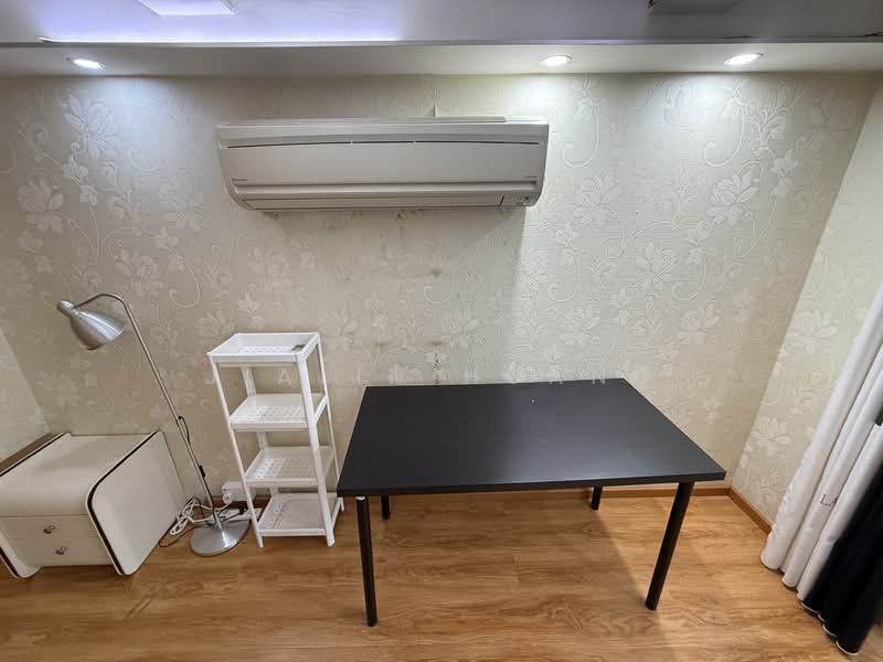 Waterfront @ Faber Apartment For Sale at S$ 1,800,000 | PropertyGuru Singapore - Interior