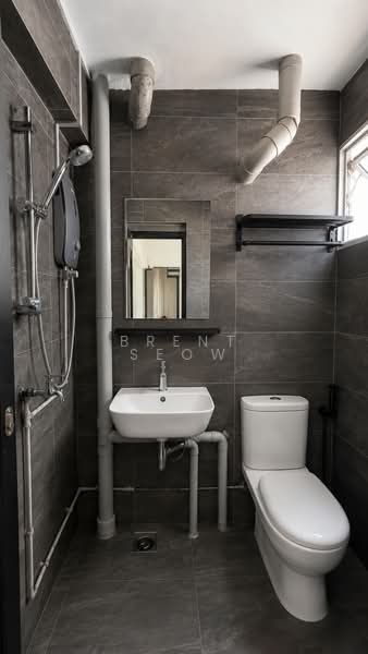 540 Ang Mo Kio Avenue 10, 540 Ang Mo Kio Avenue 10, Room Rental, 200 sqft, HDB Flat For Rent, by Brent Seow, 500071784 - Bathroom - PropertyGuru.com.sg