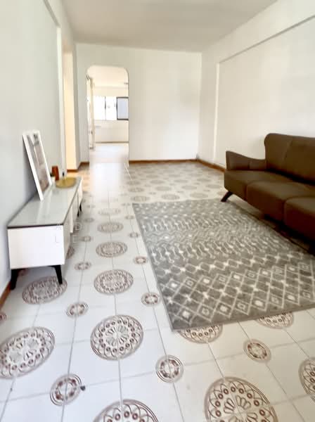 124 Ang Mo Kio Avenue 6 HDB Flat For Sale at S$ 449,000 | PropertyGuru Singapore