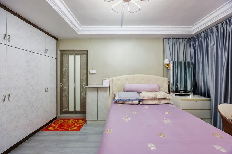 195 Rivervale Drive HDB Flat For Sale at S$ 598,000 | PropertyGuru Singapore - Bedroom