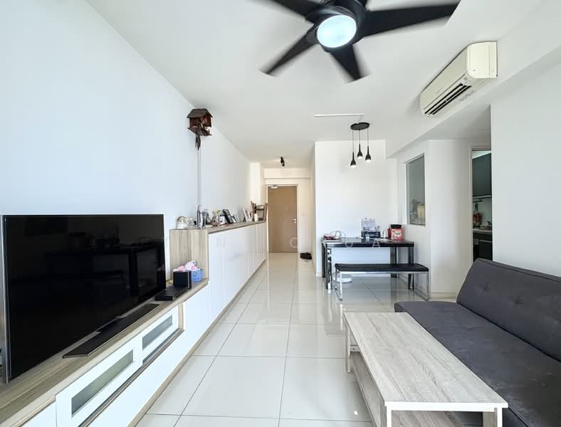 530A Pasir Ris Drive 1 HDB Flat For Sale at S$ 838,000 | PropertyGuru Singapore - Living Room