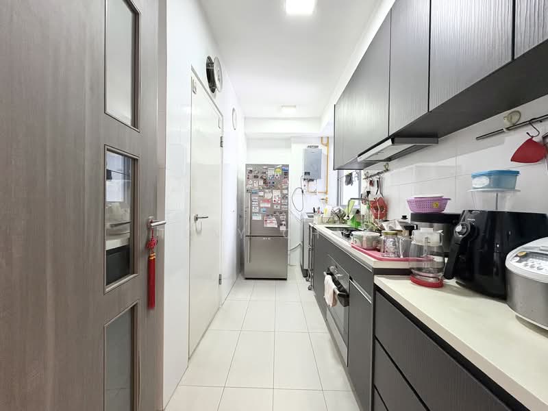 530A Pasir Ris Drive 1 HDB Flat For Sale at S$ 838,000 | PropertyGuru Singapore - Kitchen