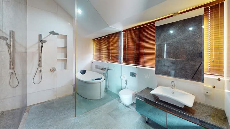 Modern Bungalow on hilltop Bungalow House For Sale at S$ 25,000,000 | PropertyGuru Singapore - Bathroom