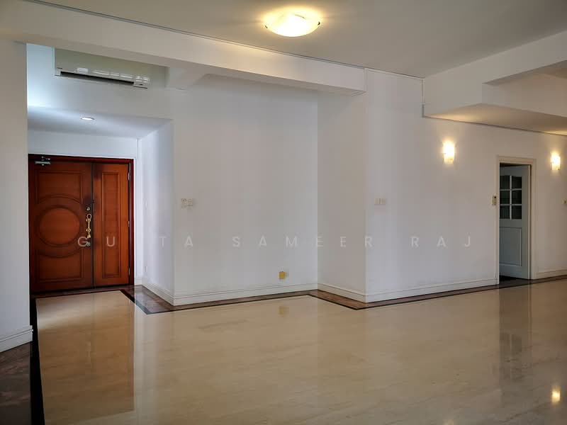 Leonie Condotel, 2 Leonie Hill Road, 4 Bedrooms, 2,568 sqft, Condominium For Rent, by Gupta Sameer Raj, 500071819 - Entrance - PropertyGuru.com.sg