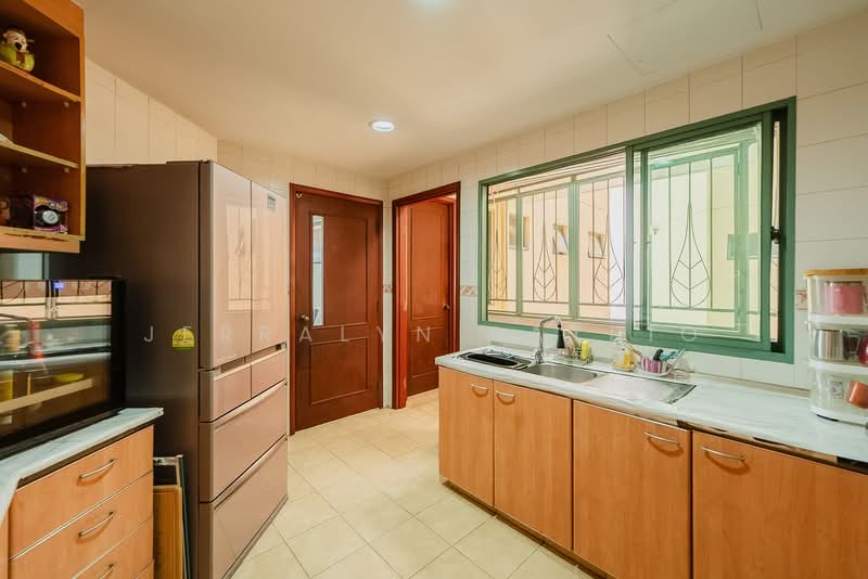 Yew Mei Green Condominium For Sale at S$ 1,390,000 | PropertyGuru Singapore - Kitchen