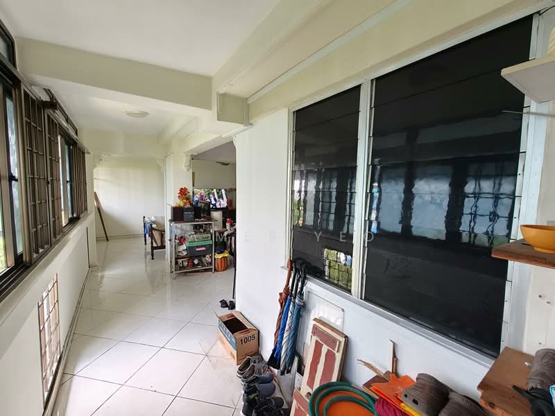 8 Telok Blangah Crescent HDB Flat For Sale at S$ 870,000 | PropertyGuru Singapore - Corridor
