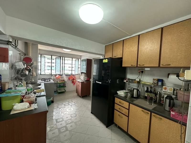 8 Telok Blangah Crescent HDB Flat For Sale at S$ 870,000 | PropertyGuru Singapore - Kitchen