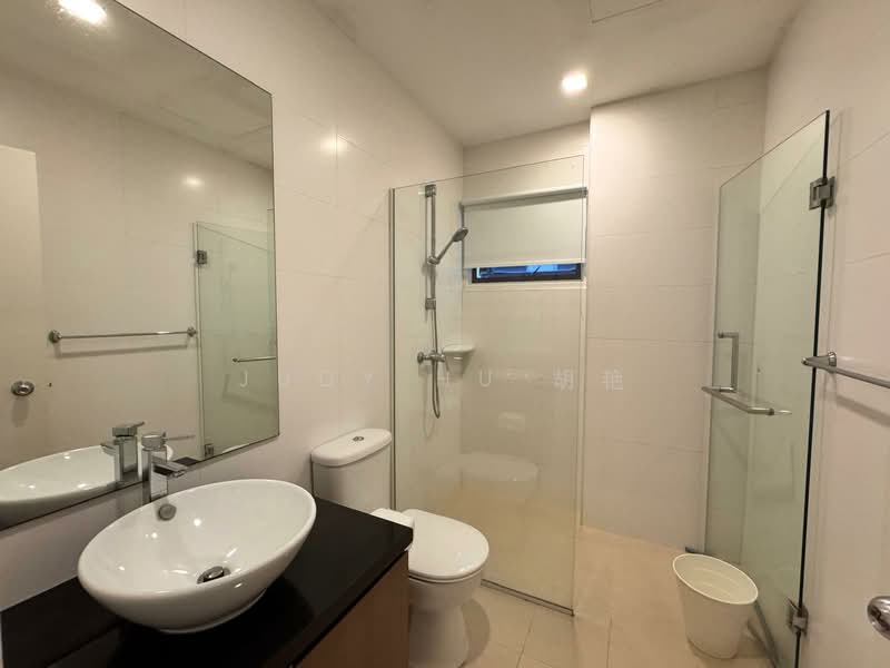 The Arcadia (Arcadia Gardens), 235 Arcadia Road, 4 Bedrooms, 3,810 sqft, Condominium For Rent, by Judy Hu 胡艳, 500071858 - Bathroom - PropertyGuru.com.sg