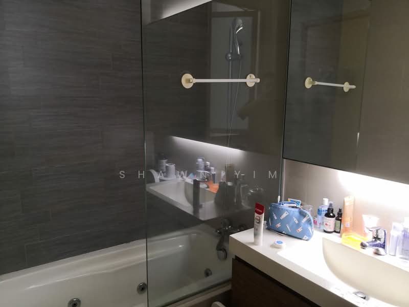 Carabelle, 67 West Coast Way, 2 Bedrooms, 883 sqft, Condominium For Rent, by Shawn Yim, 500071861 - Bathroom - PropertyGuru.com.sg