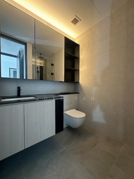 Jervois Mansion, 8 Jervois Close, 2 Bedrooms, 678 sqft, Condominium For Rent, by Joel Tan, 500071862 - Bathroom - PropertyGuru.com.sg