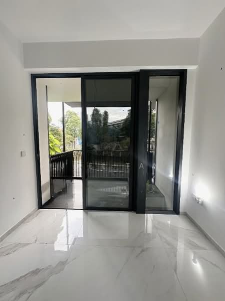 Jervois Mansion, 8 Jervois Close, 2 Bedrooms, 678 sqft, Condominium For Rent, by Joel Tan, 500071862 - Balcony - PropertyGuru.com.sg