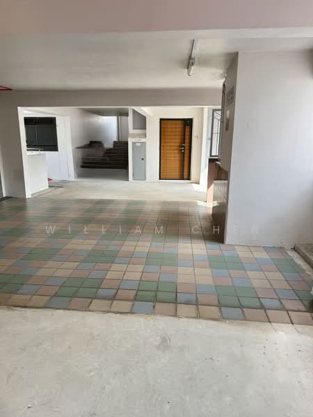 751 Woodlands Circle HDB Flat For Sale at S$ 680,000 | PropertyGuru Singapore - Entrance