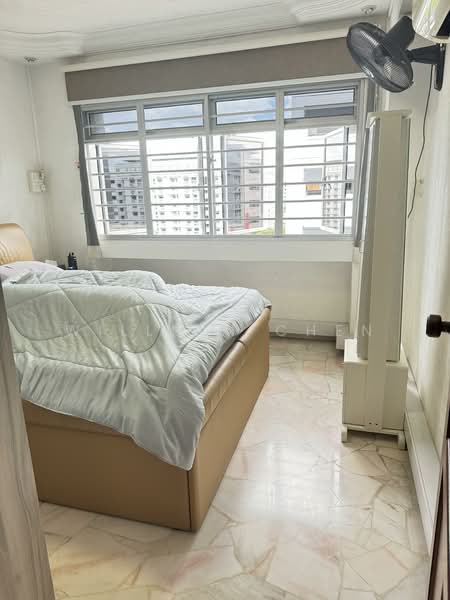 751 Woodlands Circle HDB Flat For Sale at S$ 680,000 | PropertyGuru Singapore - Bedroom