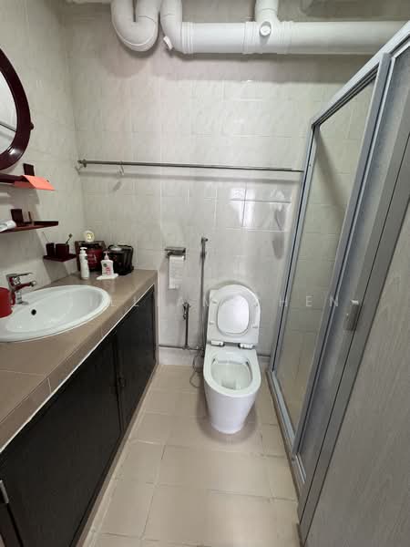 751 Woodlands Circle HDB Flat For Sale at S$ 680,000 | PropertyGuru Singapore - Bathroom