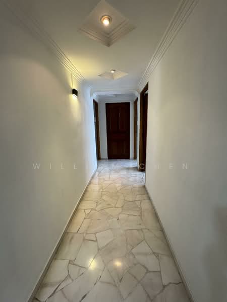 751 Woodlands Circle HDB Flat For Sale at S$ 680,000 | PropertyGuru Singapore - Corridor