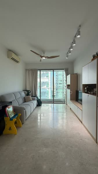 One Jervois, 7 Jervois Close, 2 Bedrooms, 1,087 sqft, Condominium For Sale, by Zulk Yeo, 500071865 - Living Room - PropertyGuru.com.sg