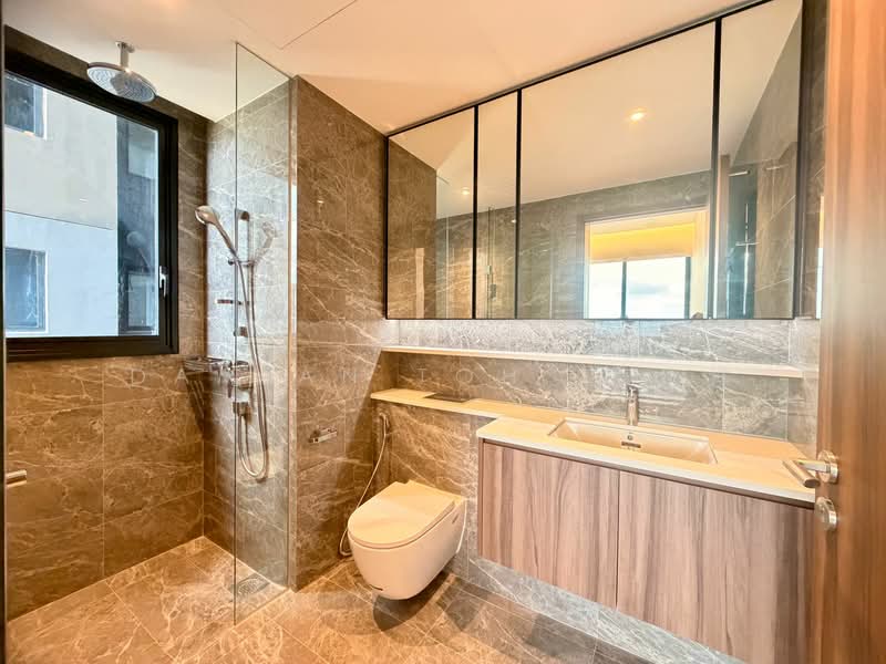 Lentor Modern, Lentor Central, 3 Bedrooms, 990 sqft, Condominium For Rent, by Damian Toh  卓犹祥, 500071874 - Bathroom - PropertyGuru.com.sg