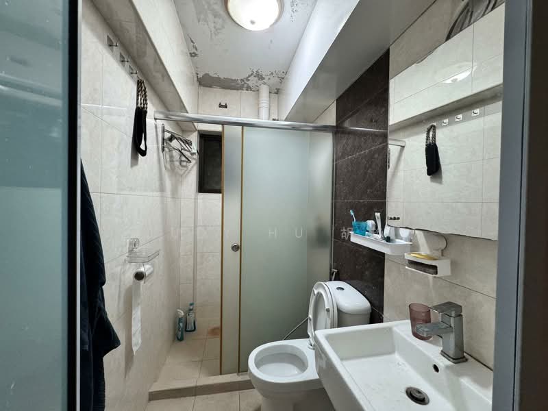 292 Bishan Street 22, 292 Bishan Street 22, 3 Bedrooms, 1,098 sqft, HDB Flat For Rent, by Judy Hu 胡艳, 500071877 - Bathroom - PropertyGuru.com.sg