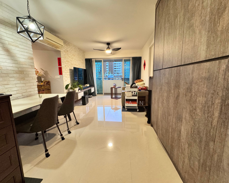 667A Punggol Drive, 667A Punggol Drive, 3 Bedrooms, 1,001 sqft, HDB Flat For Rent, by Jae Tan, 500071881 - Living Room - PropertyGuru.com.sg