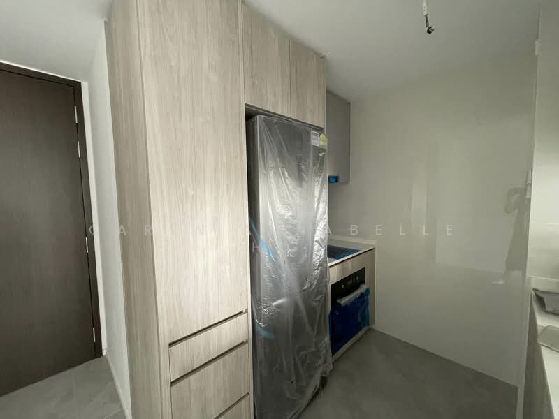 AMO Residence Condominium For Sale at S$ 1,850,000 | PropertyGuru Singapore - Kitchen