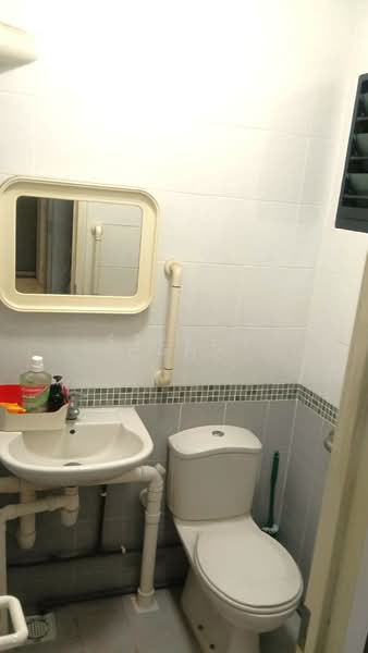 603 Clementi West Street 1, 603 Clementi West Street 1, Room Rental, 130 sqft, HDB Flat For Rent, by Steven Choo, 500071896 - Bathroom - PropertyGuru.com.sg