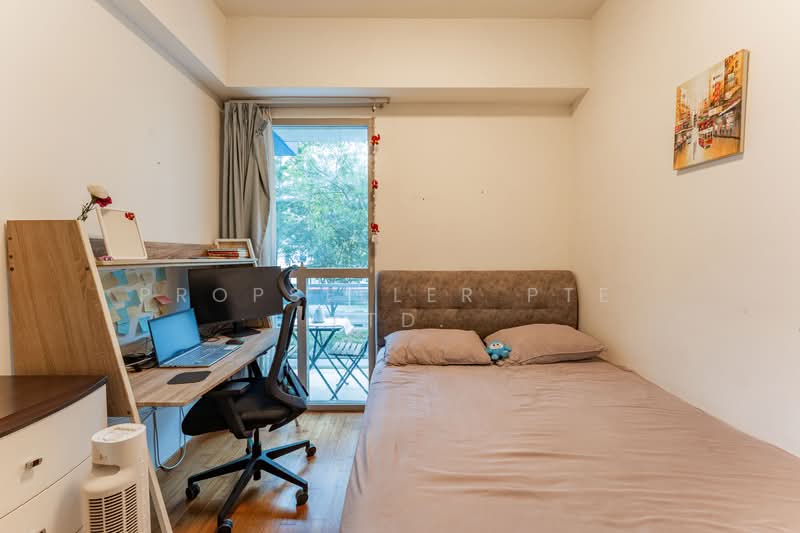 The Santorini Condominium For Sale at S$ 720,000 | PropertyGuru Singapore - Bedroom