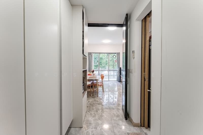 The Santorini Condominium For Sale at S$ 720,000 | PropertyGuru Singapore - Corridor