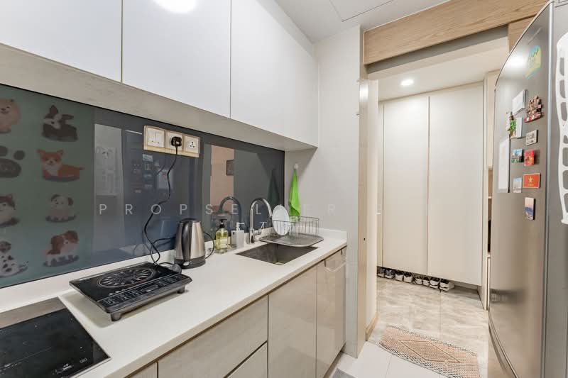 The Santorini Condominium For Sale at S$ 720,000 | PropertyGuru Singapore - Kitchen