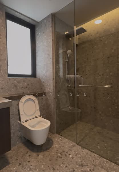 One Pearl Bank Condominium For Sale at S$ 2,100,000 | PropertyGuru Singapore - Bathroom