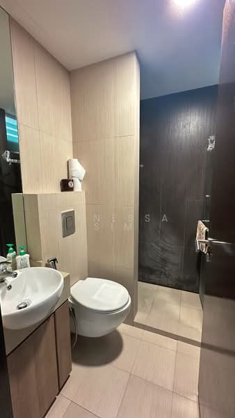 East Mews, 853 Mountbatten Road, 3 Bedrooms, 1,076 sqft, Condominium For Rent, by Vanessa Sim, 500071924 - Bathroom - PropertyGuru.com.sg