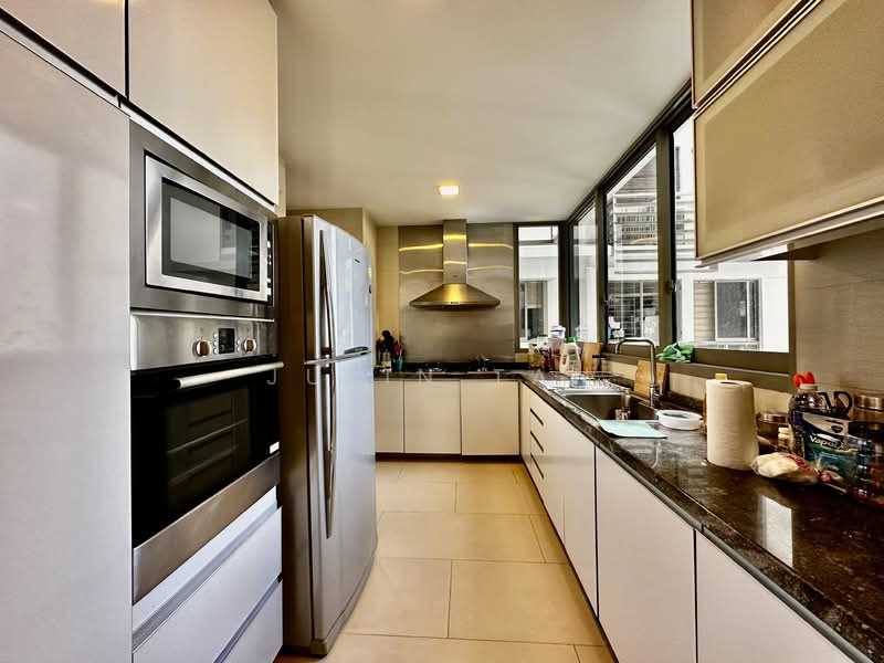 The Seafront on Meyer Condominium For Sale at S$ 4,250,000 | PropertyGuru Singapore - Kitchen